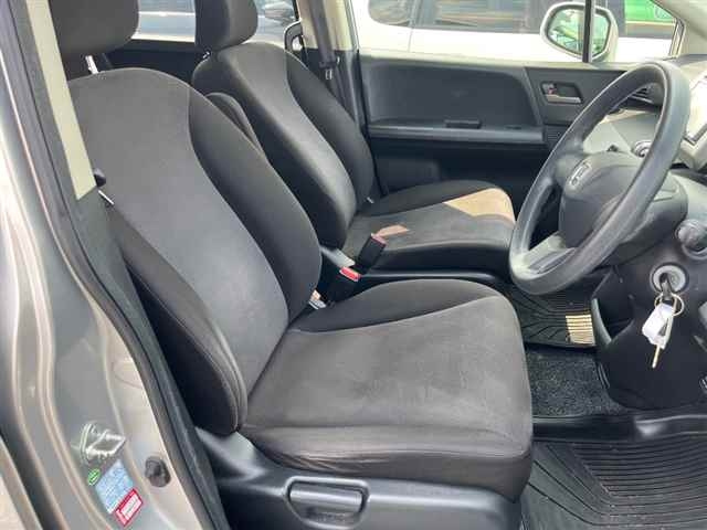 HONDA FREED 2010