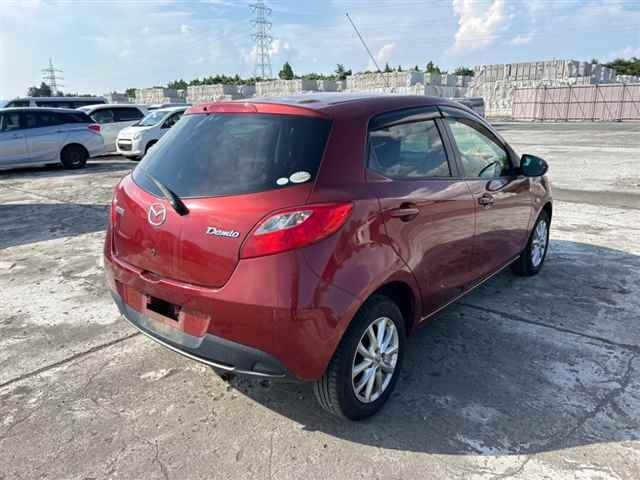 MAZDA DEMIO 2011
