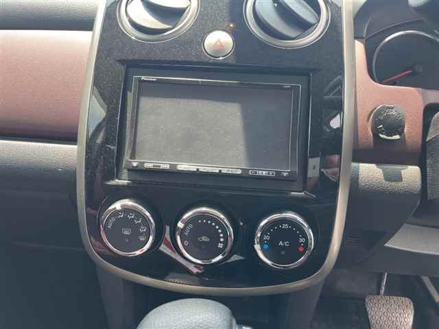 MAZDA VERISA 2010