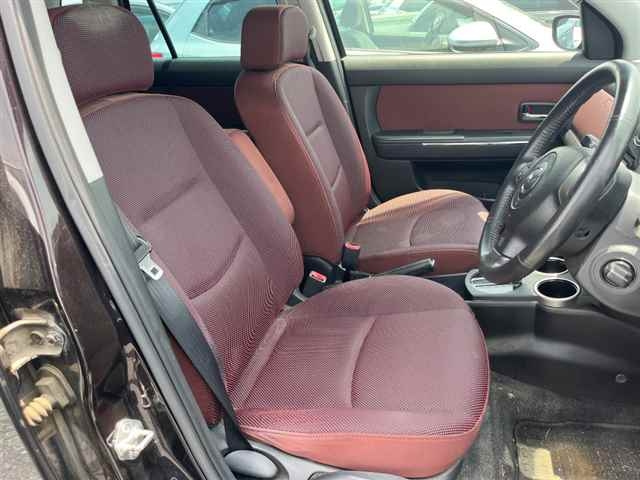 MAZDA VERISA 2010