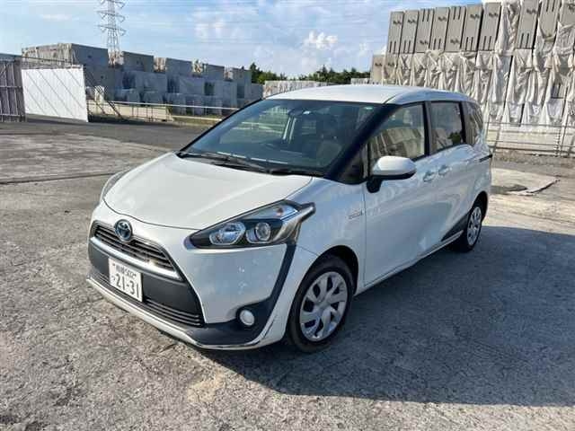 TOYOTA SIENTA 2015