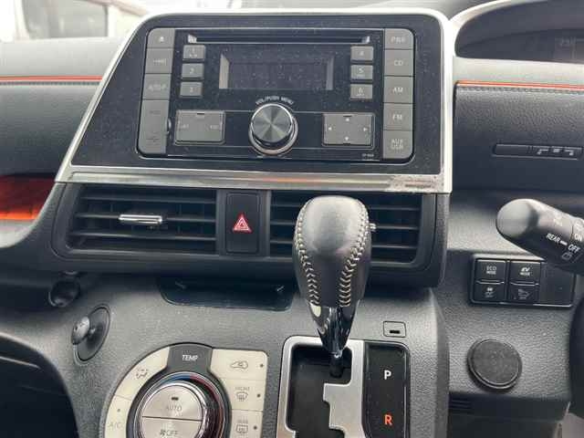 TOYOTA SIENTA 2015