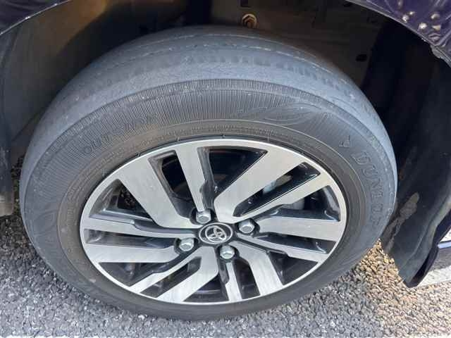 TOYOTA ROOMY 2022