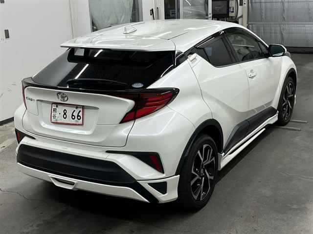TOYOTA C-HR 2019
