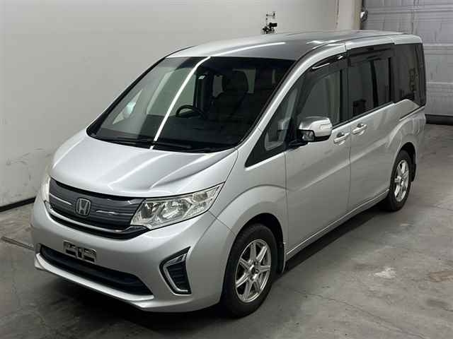 HONDA STEP WAGON 2016