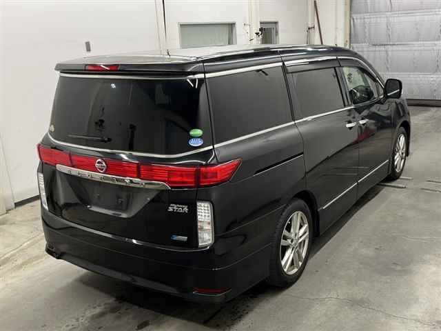 NISSAN ELGRAND 2013