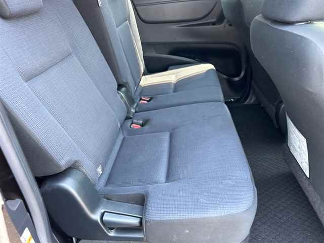 TOYOTA SIENTA 2017