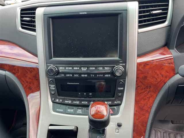 TOYOTA ALPHARD 2010