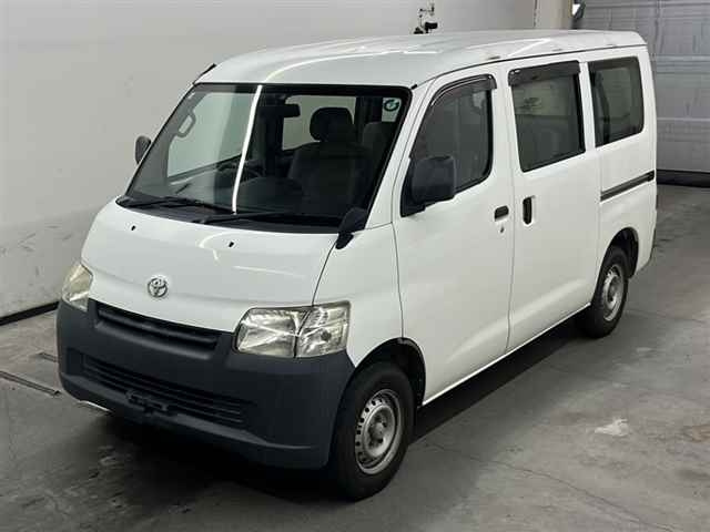 TOYOTA TOWN ACE VAN 2016