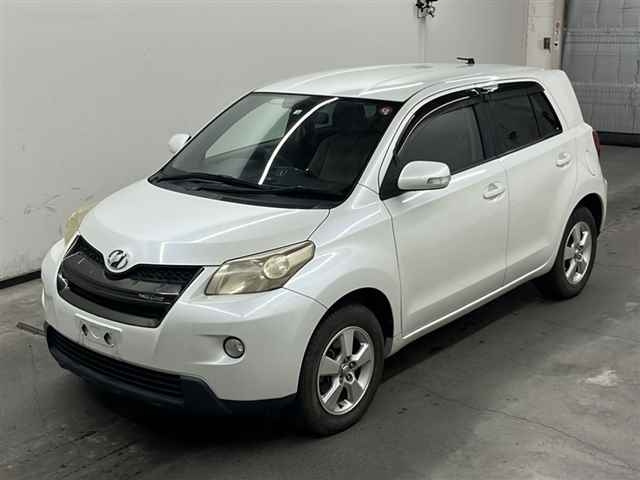 TOYOTA IST 2008