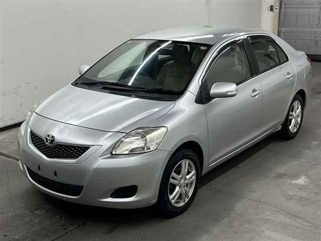 TOYOTA BELTA 2010