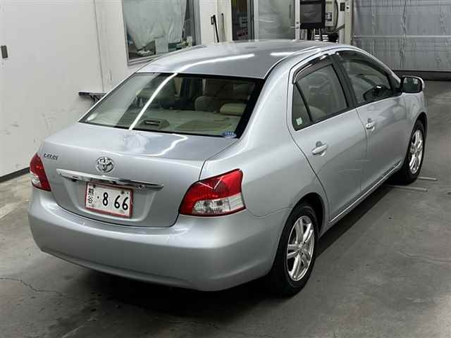 TOYOTA BELTA 2010