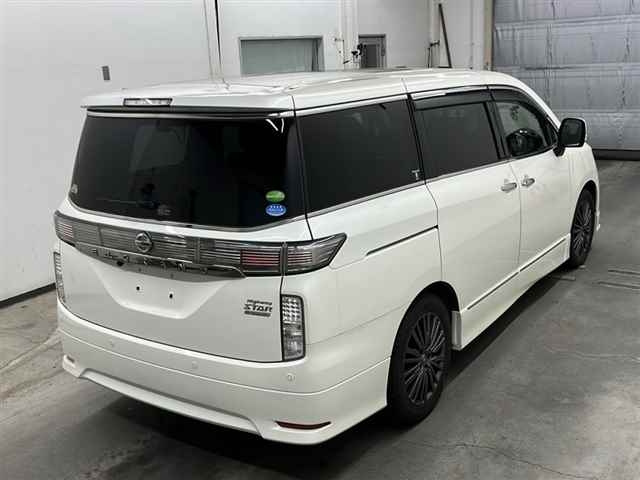 NISSAN ELGRAND 2019