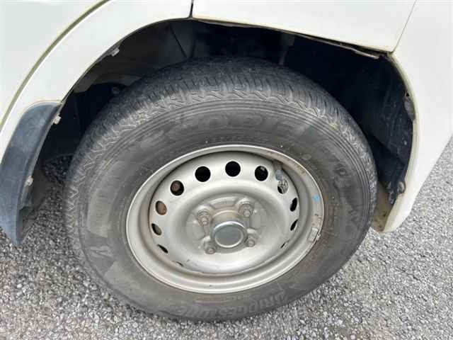 NISSAN CLIPPER TRUCK 2013