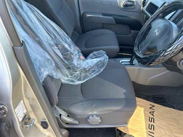 NISSAN AD 2015