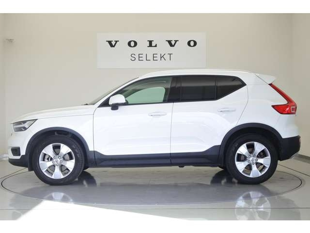 VOLVO XC40 2019