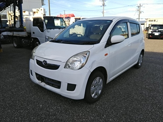 DAIHATSU MIRA 2010