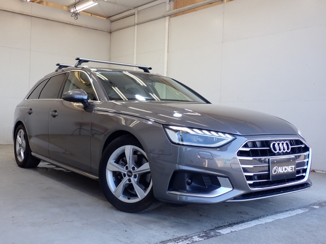 AUDI A4 2021