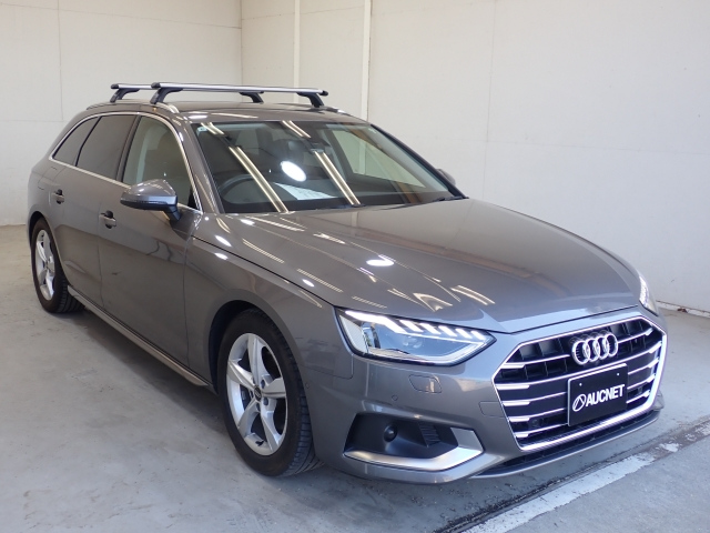 AUDI A4 2021