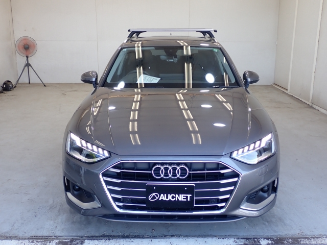 AUDI A4 2021