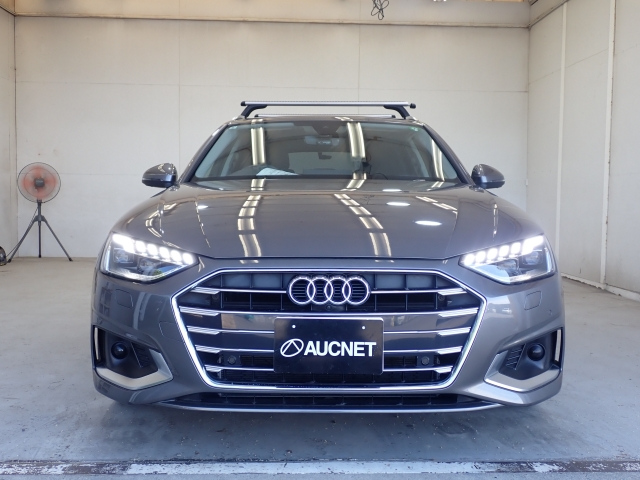 AUDI A4 2021