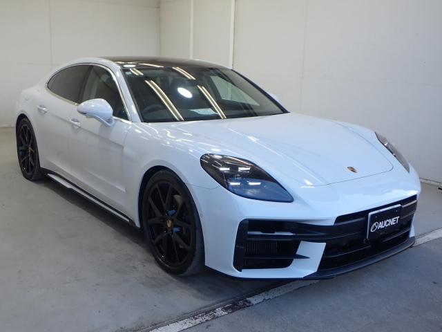 PORSCHE PANAMERA 2024
