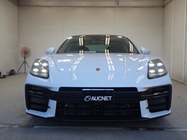 PORSCHE PANAMERA 2024