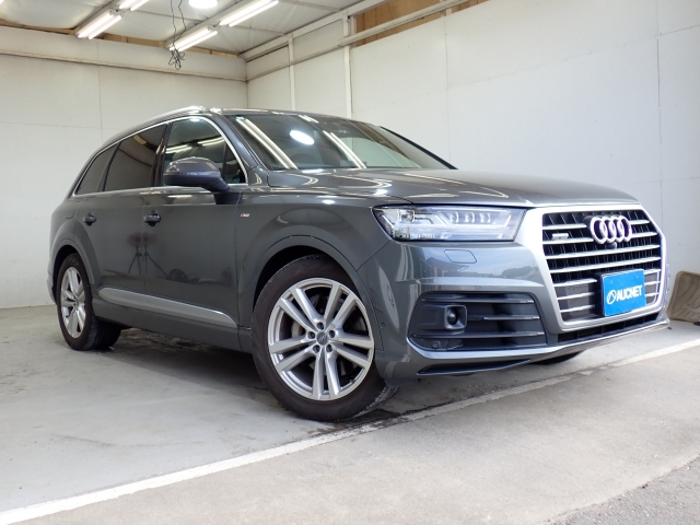 AUDI Q7 2016