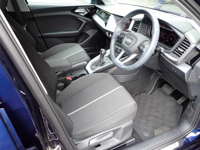 AUDI A1 2022