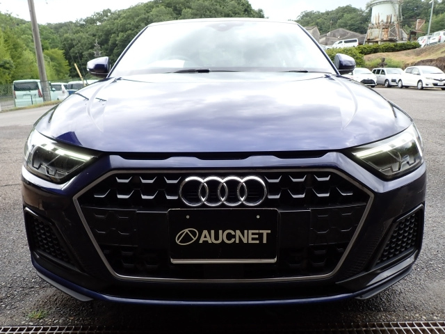 AUDI A1 2022