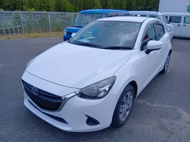 MAZDA DEMIO 2019