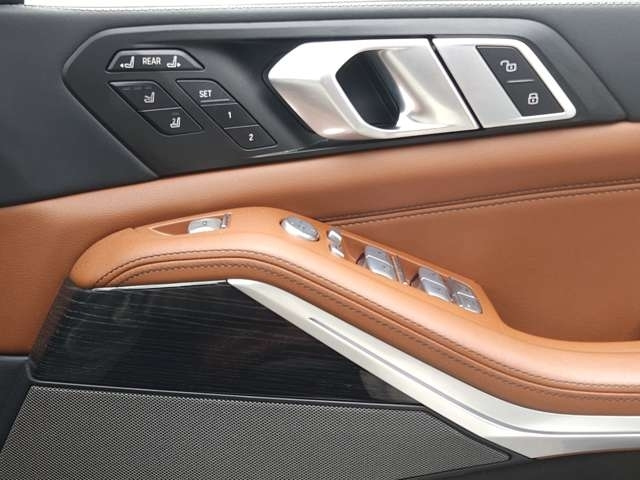 BMW X7 2023