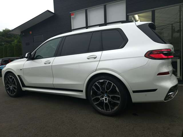 BMW X7 2023
