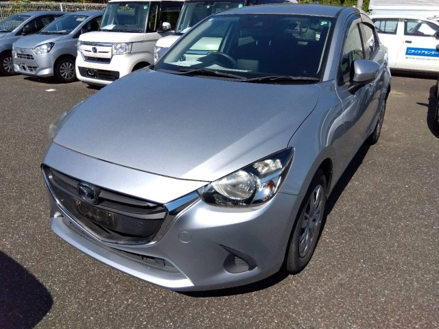 MAZDA DEMIO 2018