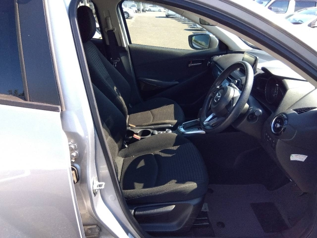 MAZDA DEMIO 2018