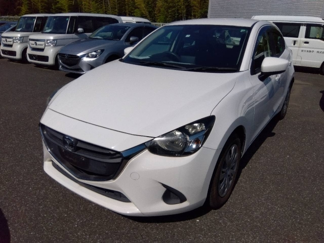 MAZDA DEMIO 2018
