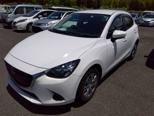 MAZDA DEMIO 2018