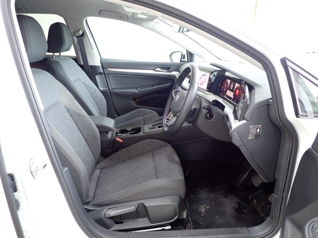 VOLKSWAGEN GOLF 2023