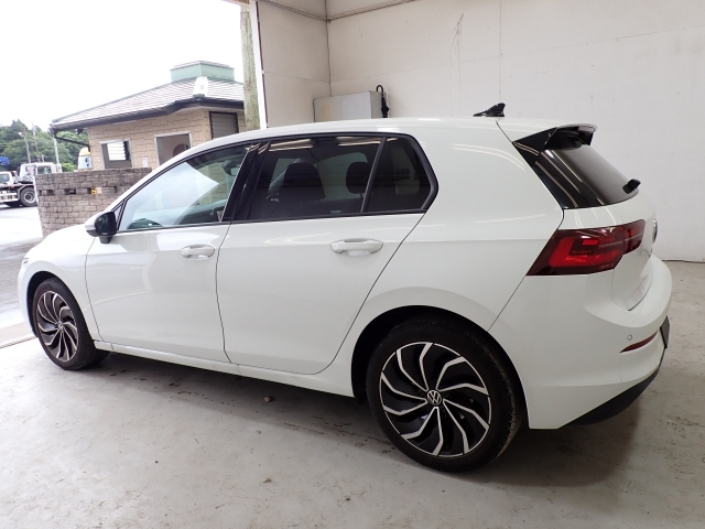 VOLKSWAGEN GOLF 2023