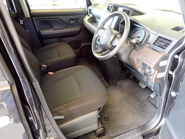 TOYOTA ROOMY 2021