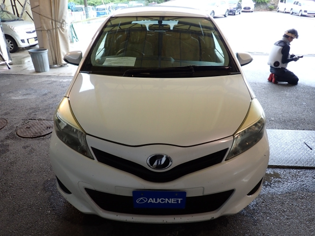 TOYOTA VITZ 2013