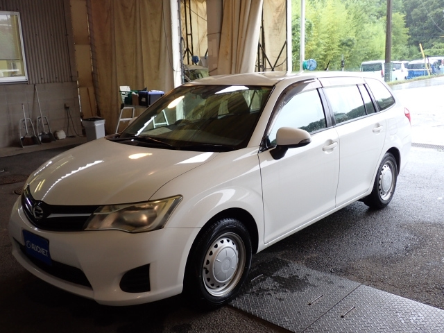 TOYOTA COROLLA FIELDER 2013