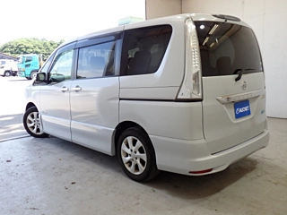 NISSAN SERENA 2012