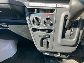 DAIHATSU HIJET VAN 2019