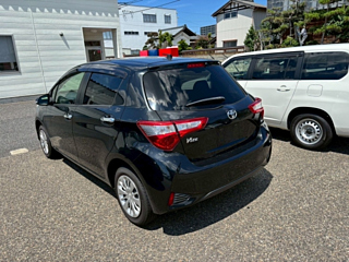 TOYOTA VITZ 2019