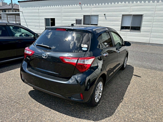 TOYOTA VITZ 2019