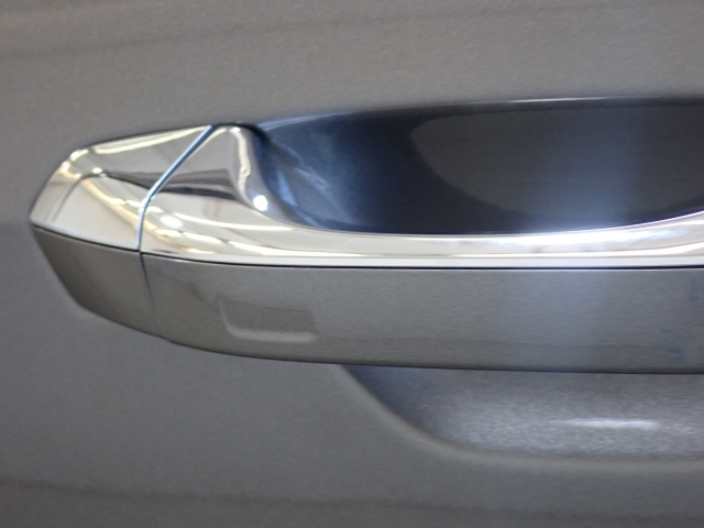 AUDI A8 2022