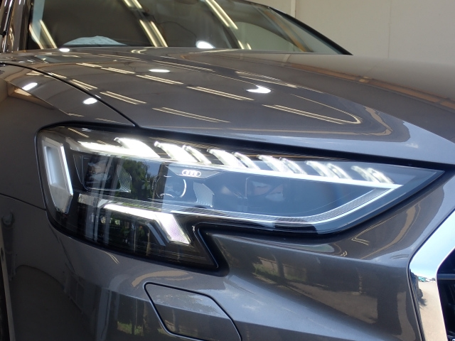 AUDI A8 2022
