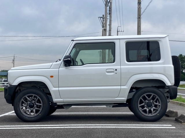 SUZUKI JIMNY 2025