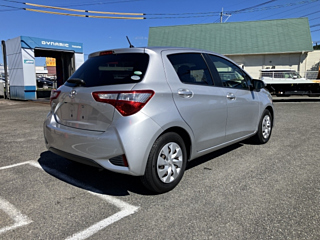 TOYOTA VITZ 2019